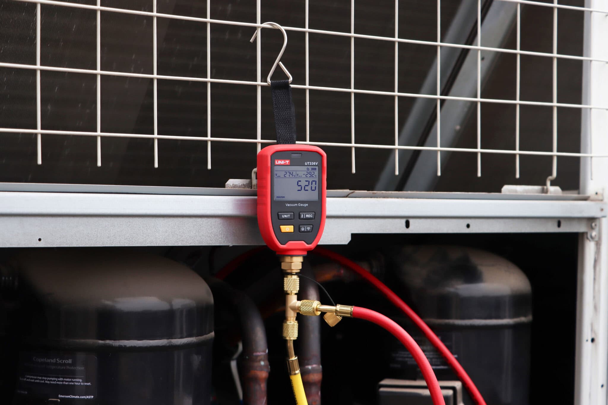 Uni-T UT336V Wireless Vacuum Gauge - Image 6